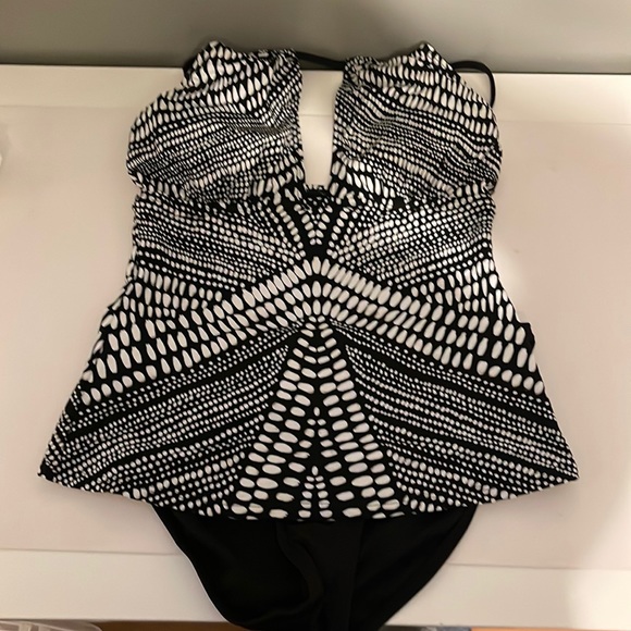 Bathing Suit - Picture 1 of 3